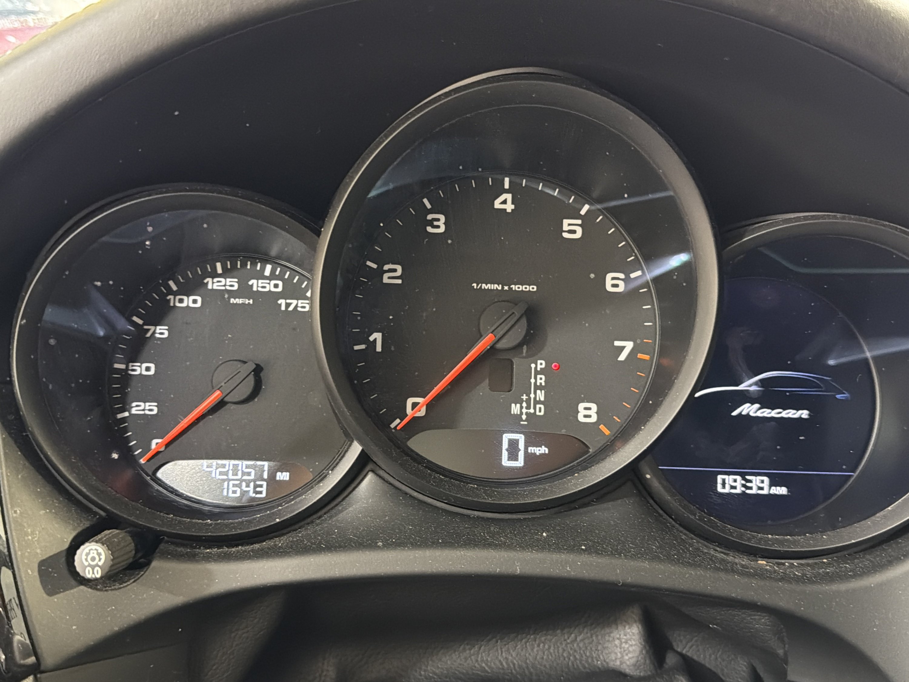 Used 2021 Porsche Macan AWD/4WD image 14