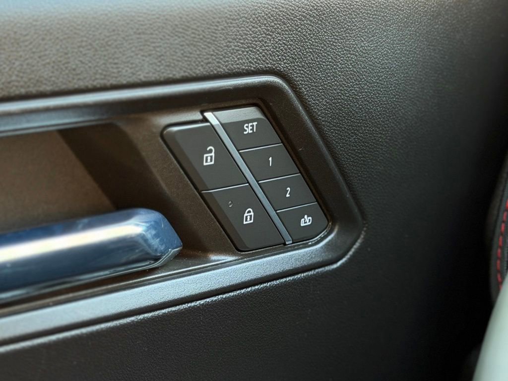 Used 2023 Chevrolet Colorado Z71 w/ Z71 Convenience Package 2 image 21