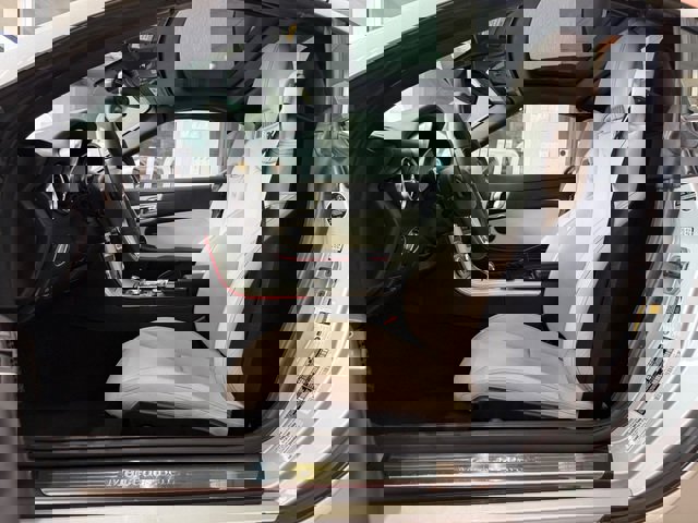 Used 2016 Mercedes-Benz SLK 300 image 3