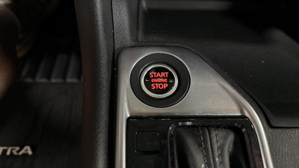 Used 2024 Nissan Sentra SV FWD image 23