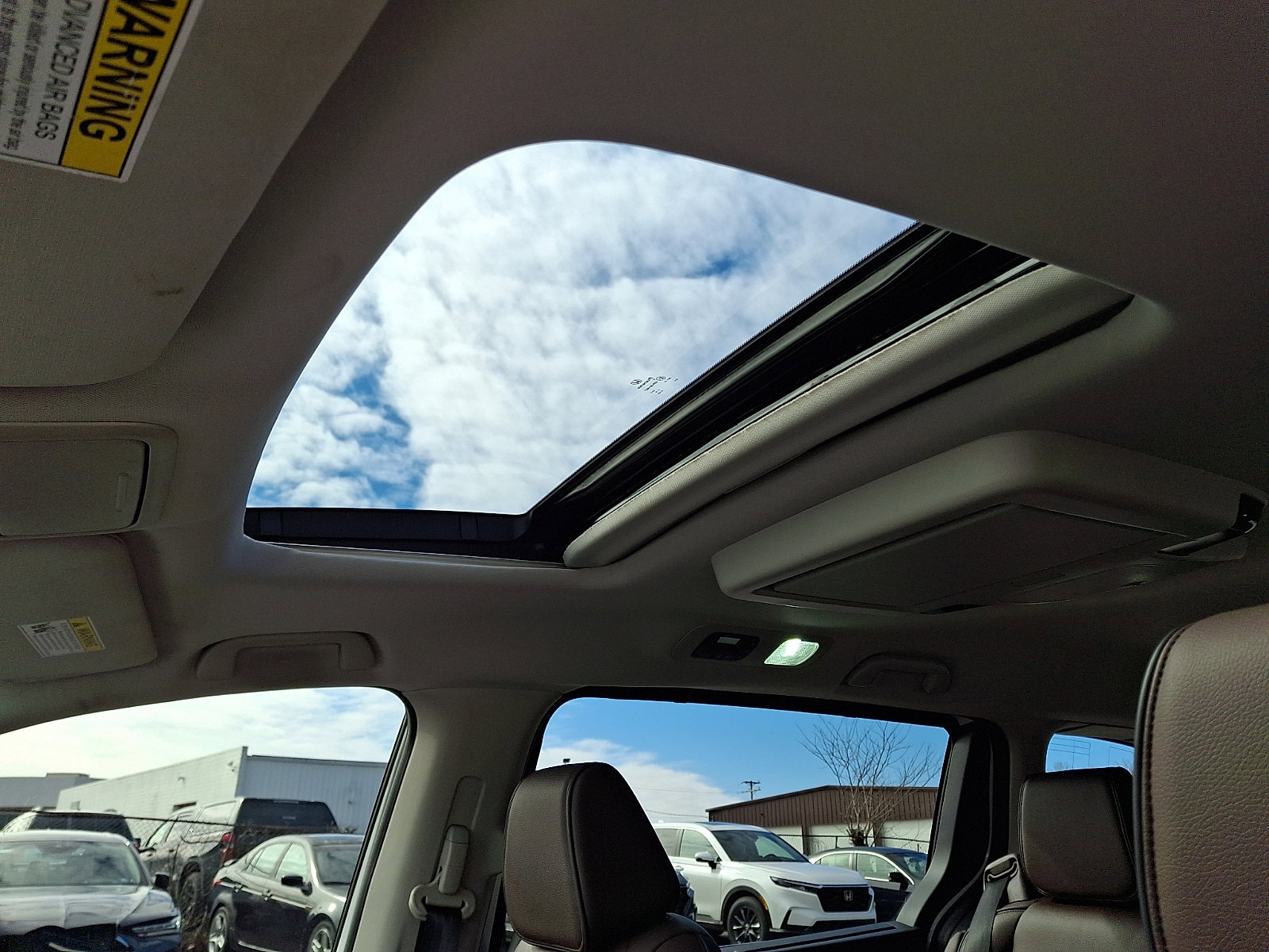 Used 2024 Honda Odyssey Elite image 15