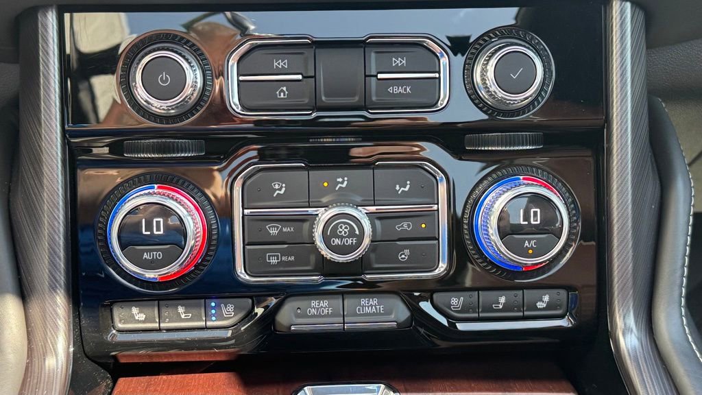 Used 2023 GMC Yukon XL Denali Ultimate image 27