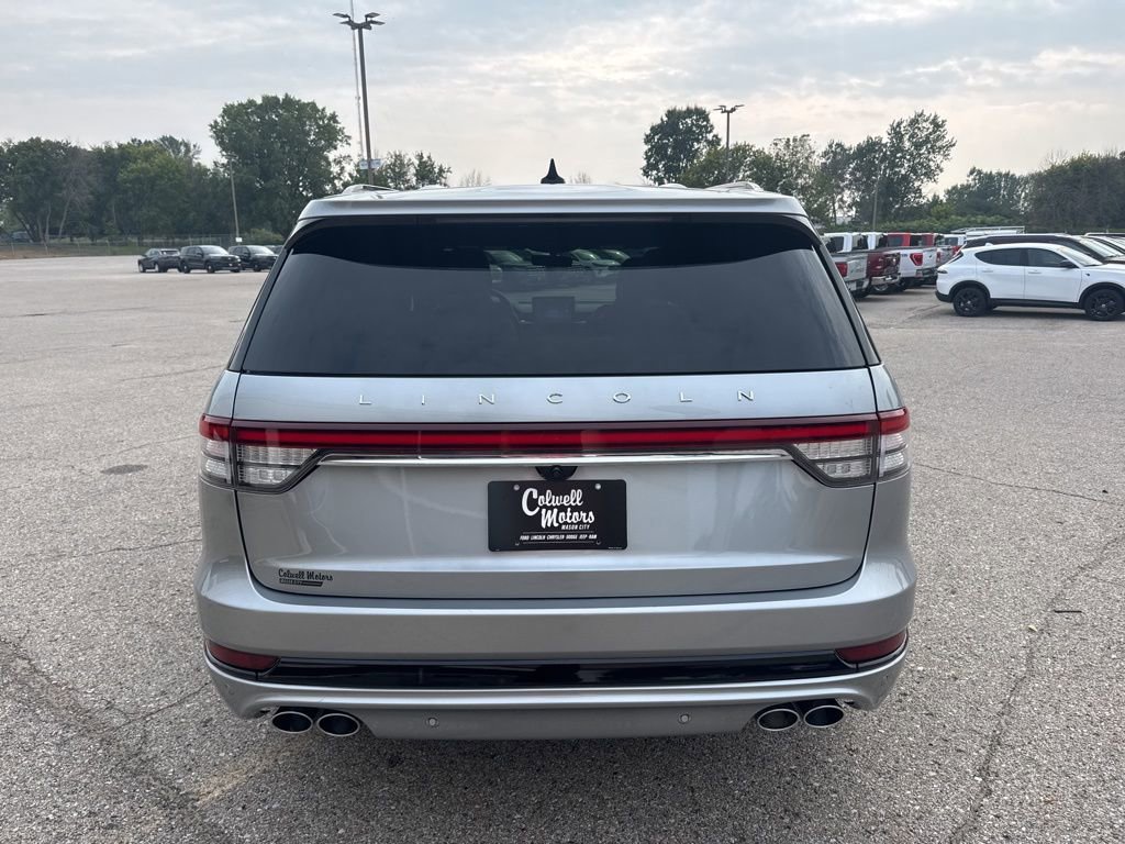 Used 2024 Lincoln Aviator Reserve w/ Equipment Group 201A image 3