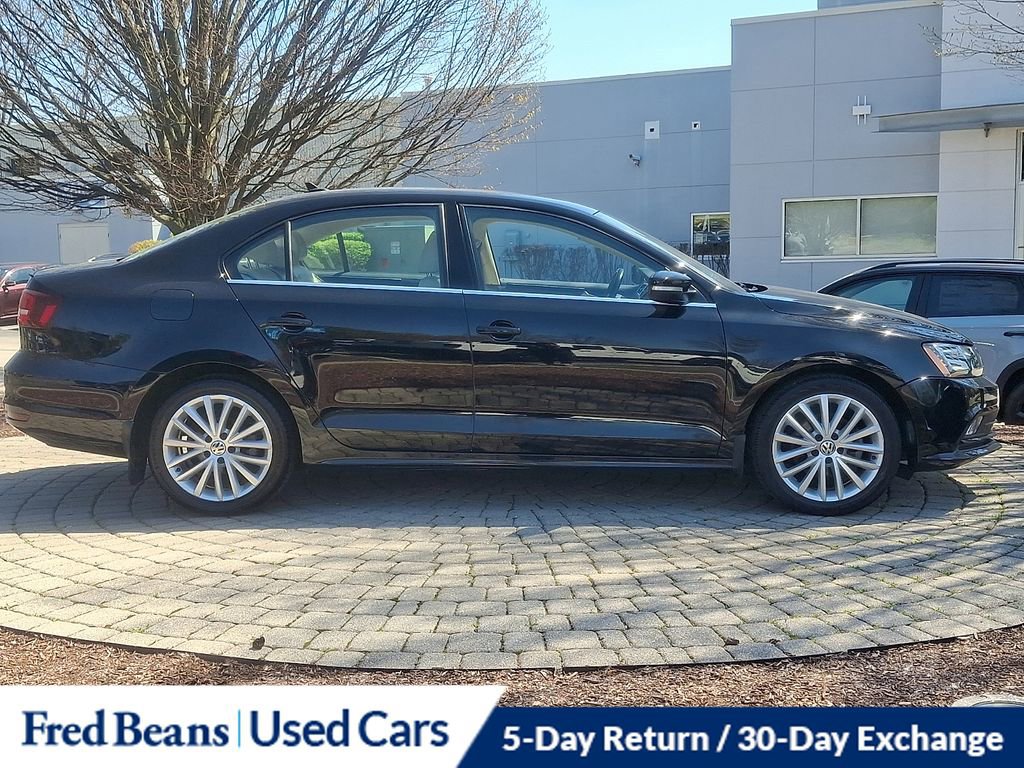 Used 2016 Volkswagen Jetta SEL FWD image 7