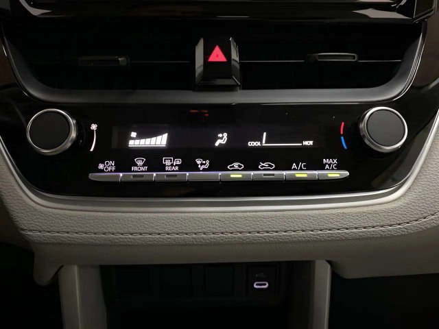 Used 2024 Toyota Corolla Cross L FWD image 41