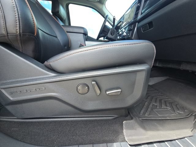 Used 2025 Ford F250 Lariat w/ Lariat Ultimate Package AWD/4WD image 20