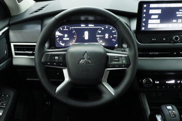 New 2026 Mitsubishi Outlander SE FWD image 20