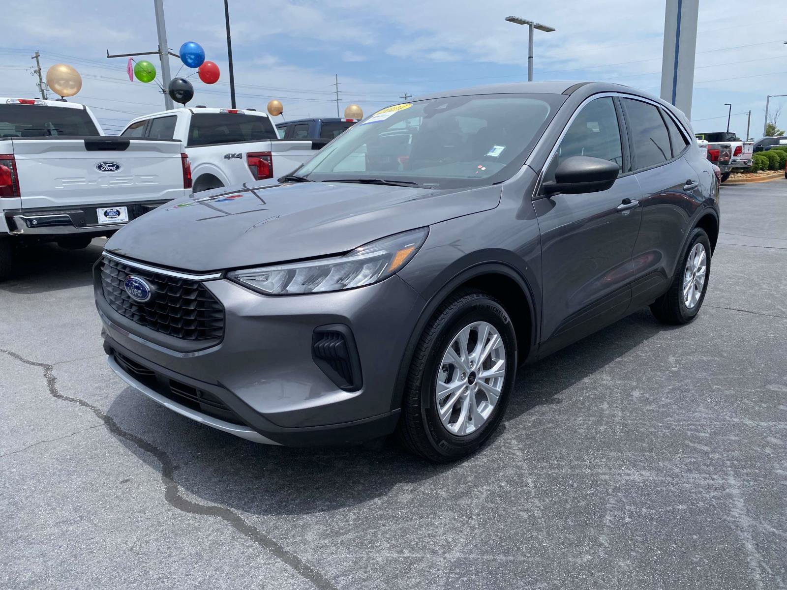Certified 2024 Ford Escape Active FWD image 3