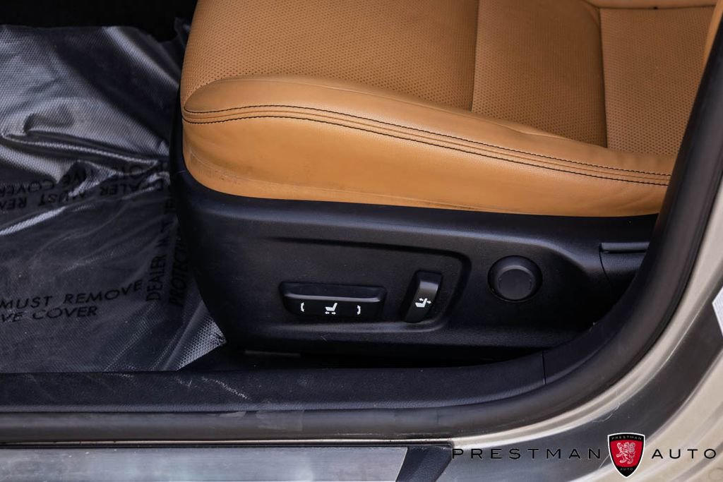 Used 2018 Lexus IS 300 AWD w/ Comfort Package image 20