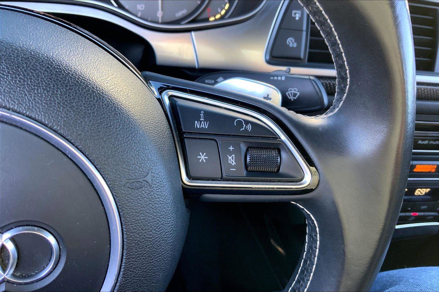 Used 2016 Audi S6 Prestige w/ Prestige Package image 17