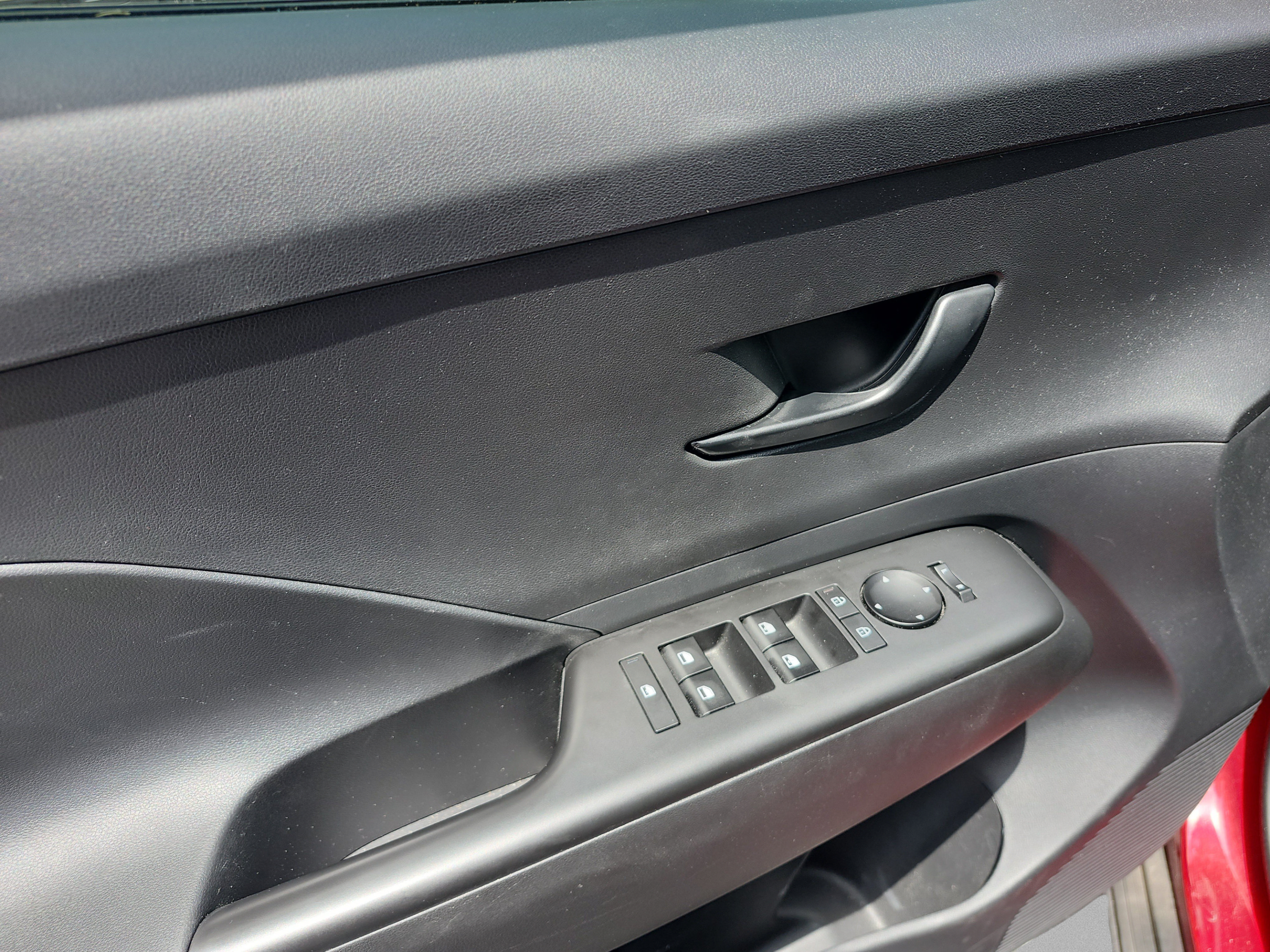 Certified 2024 Hyundai Kona SEL w/ Convenience Package FWD image 16