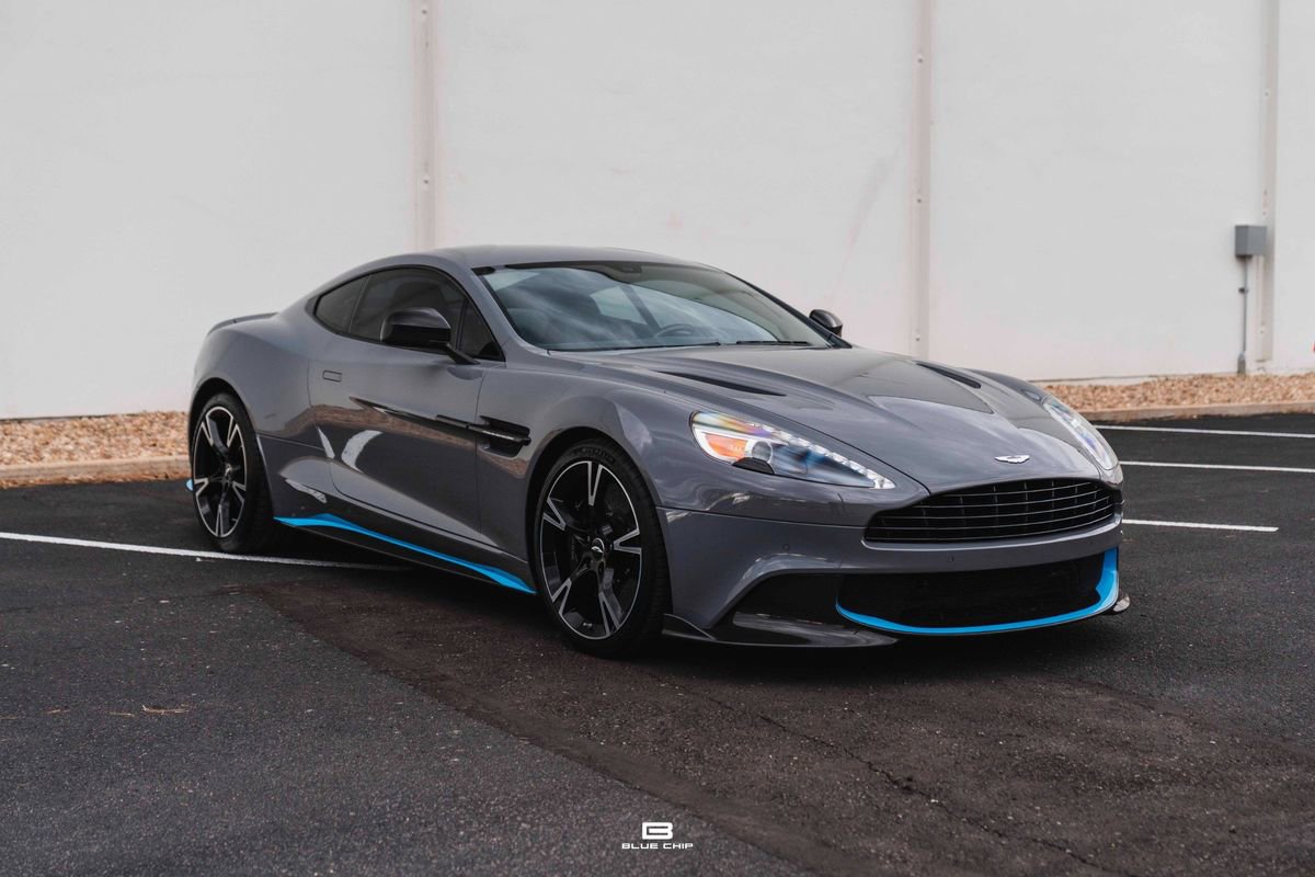 Used 2018 Aston Martin Vanquish S image 16
