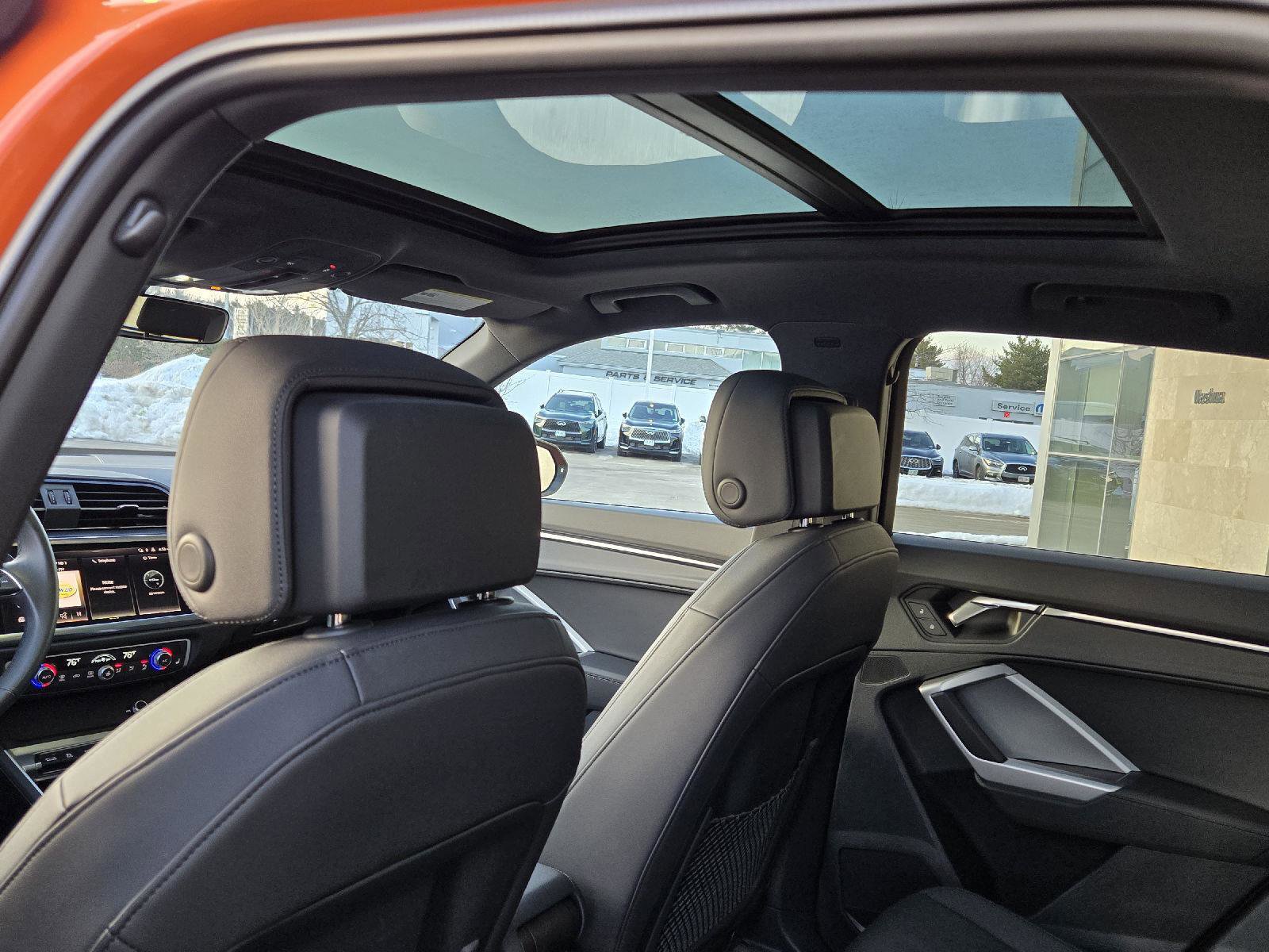 Used 2025 Audi Q3 2.0T Premium image 11