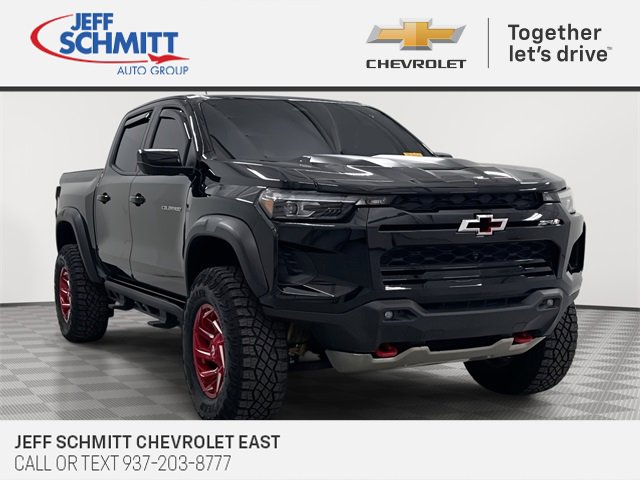 Used 2024 Chevrolet Colorado ZR2 w/ ZR2 Convenience Package III image 1