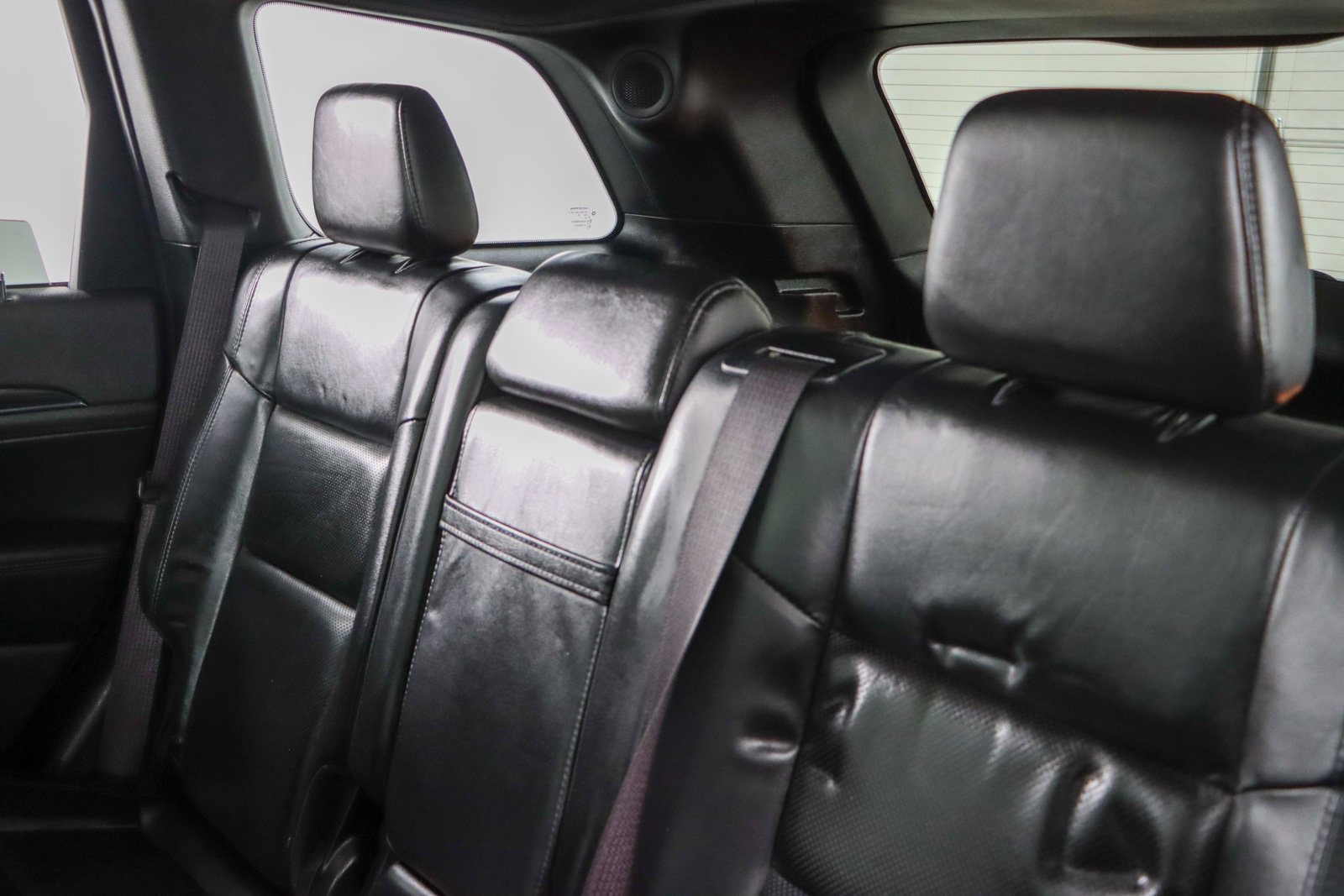 Used 2019 Jeep Grand Cherokee Limited w/ Luxury Group II image 25