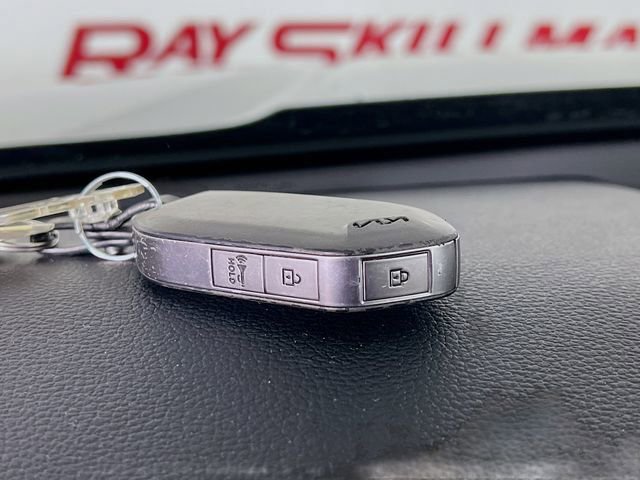 Used 2023 Kia Telluride S image 12