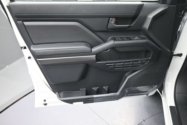 Used 2026 Toyota 4Runner SR5 RWD image 20