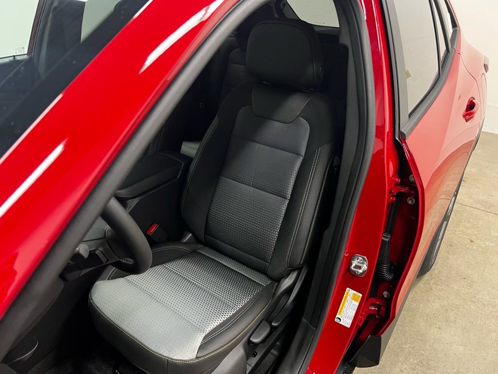New 2026 Chevrolet Trax LT w/ Driver Confidence Package image 26