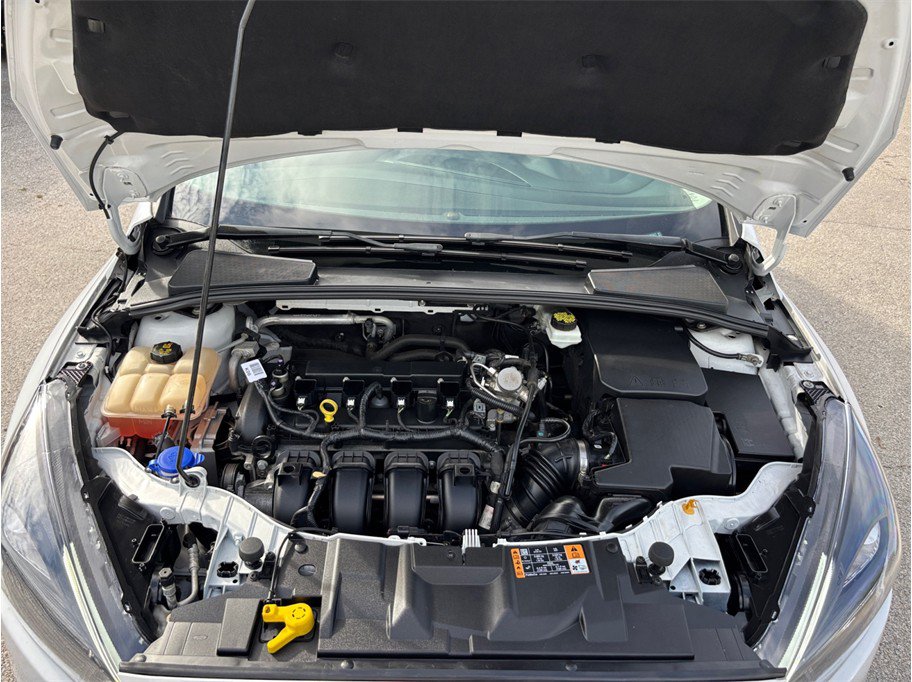Used 2017 Ford Focus SEL FWD image 37