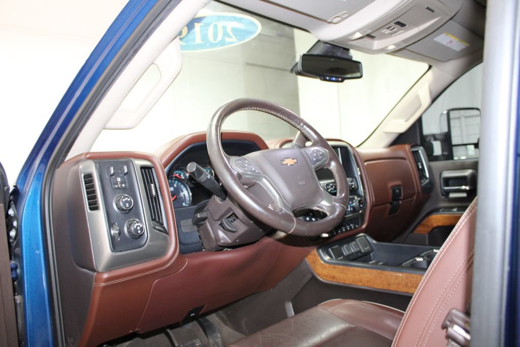 Used 2019 Chevrolet Silverado 2500 High Country w/ Duramax Plus Package AWD/4WD image 25