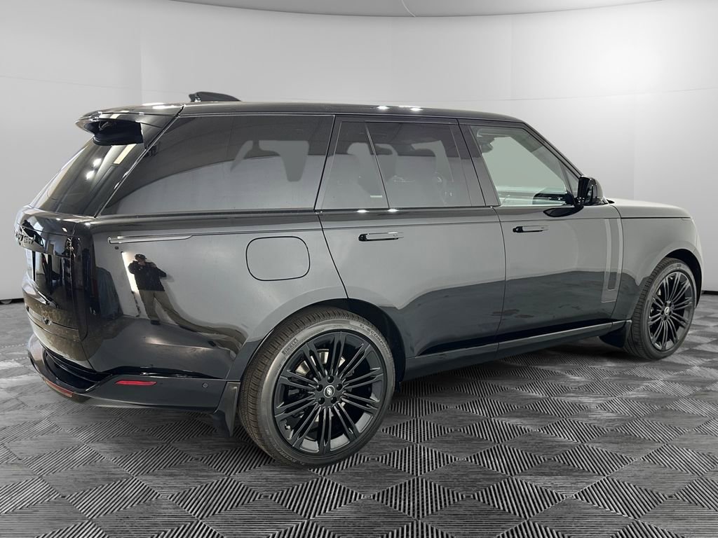 New 2025 Land Rover Range Rover SE image 6