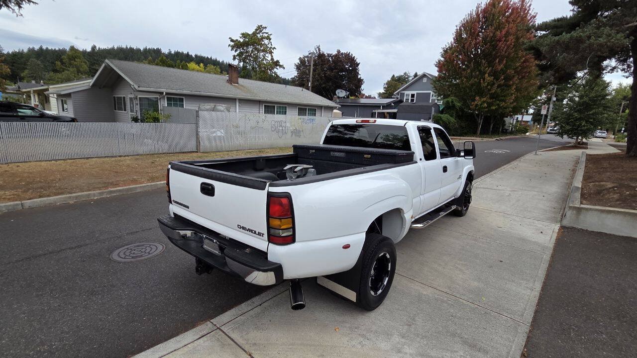 Used 2006 Chevrolet Silverado 3500 LT w/ Heavy-Duty Power Package RWD image 5