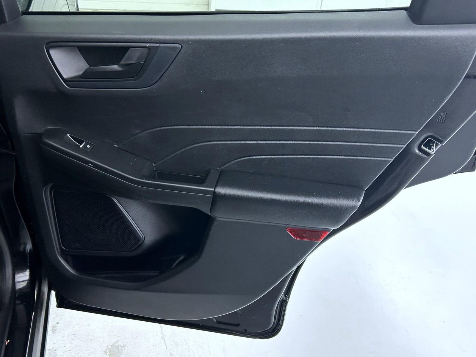 Used 2022 Ford Escape SE w/ Convenience Package AWD/4WD image 17