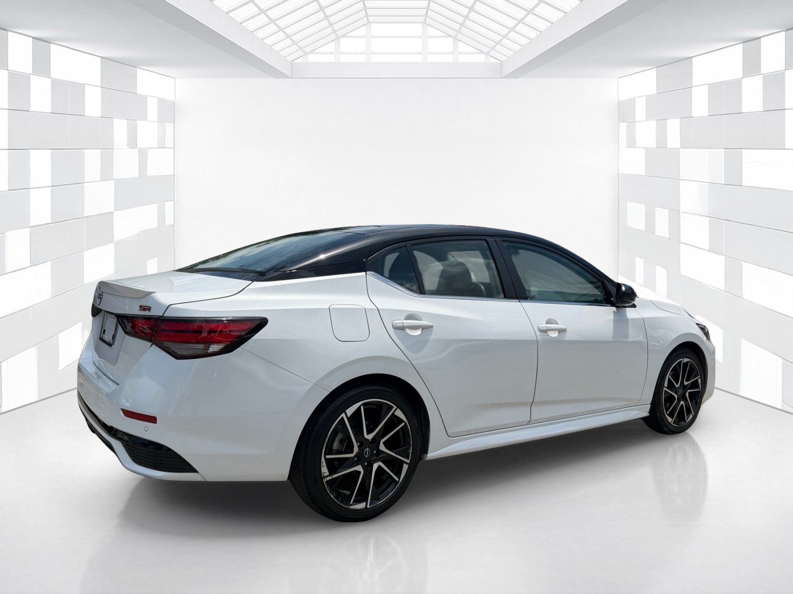 Used 2024 Nissan Sentra SR FWD image 7