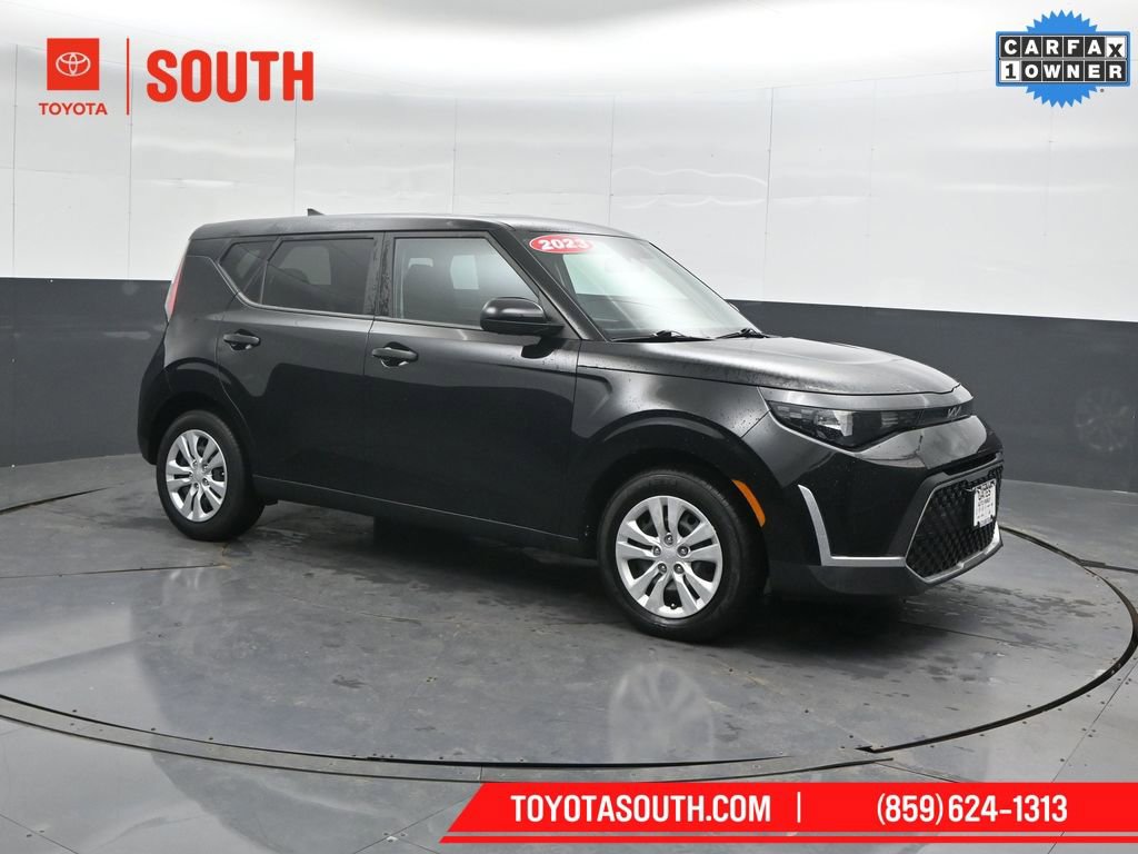 Used 2023 Kia Soul LX image 4