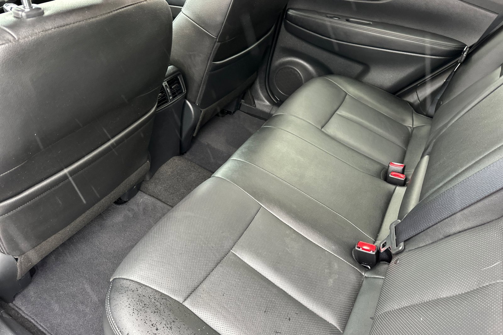 Used 2018 Nissan Rogue SL w/ Premium Package image 12