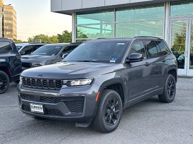 New 2026 Jeep Grand Cherokee Altitude AWD/4WD image 5