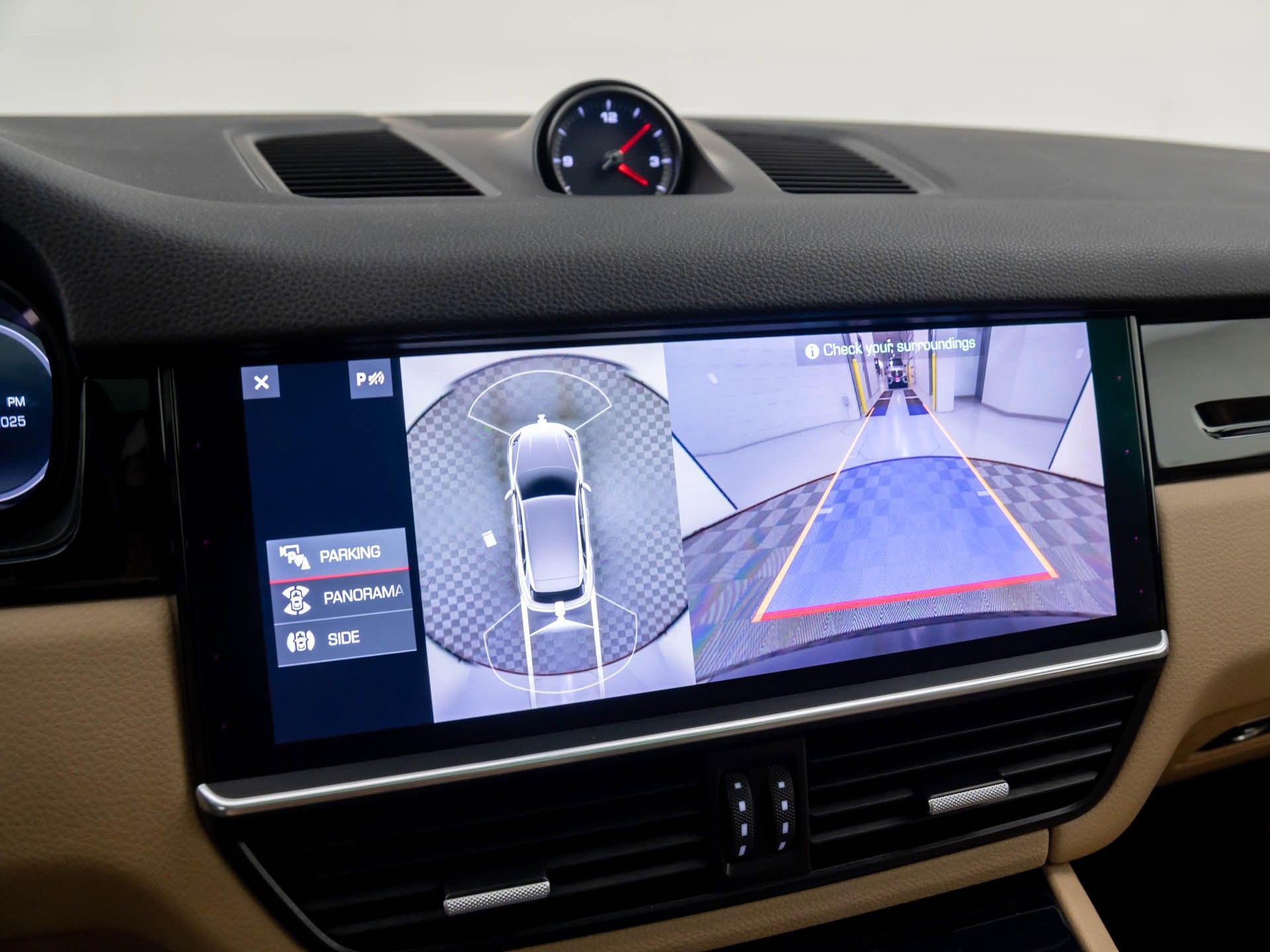 Certified 2020 Porsche Cayenne image 27