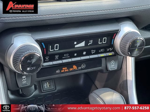 Certified 2025 Toyota RAV4 XLE AWD/4WD image 33