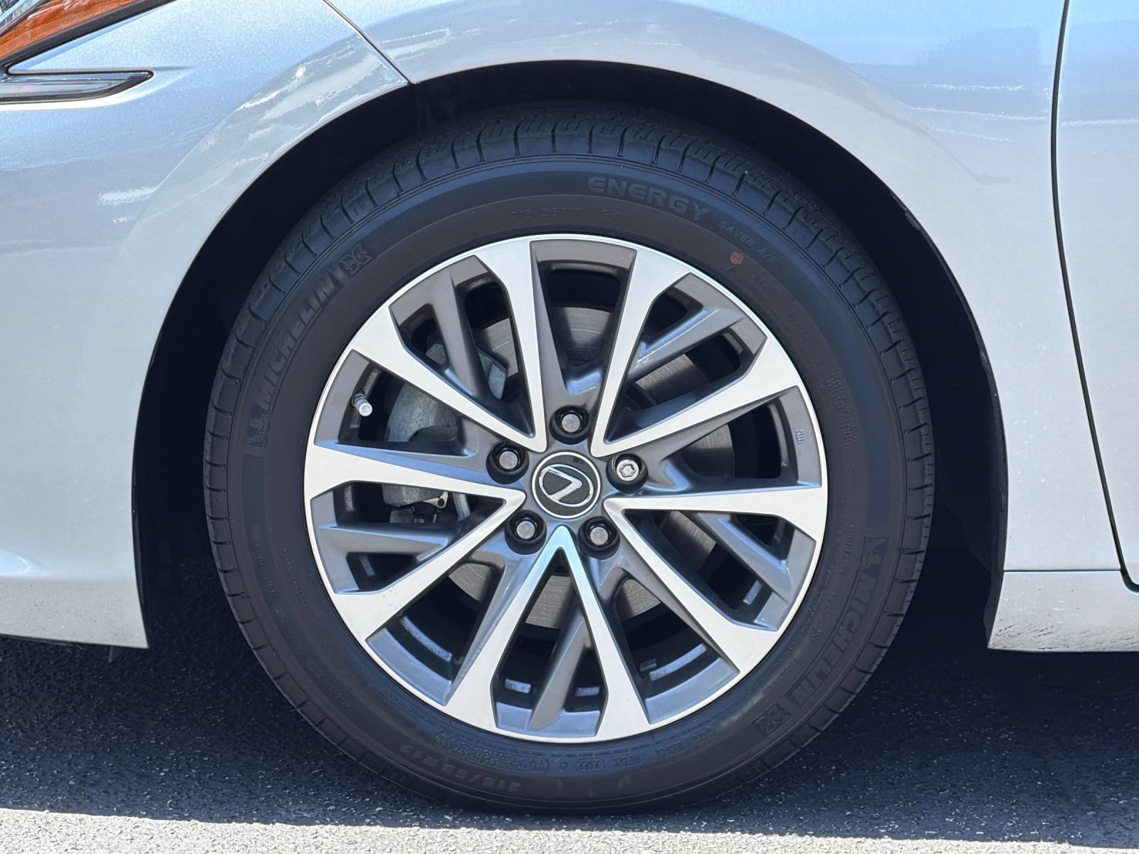 Used 2022 Lexus ES 350 w/ Accessory Package FWD image 31