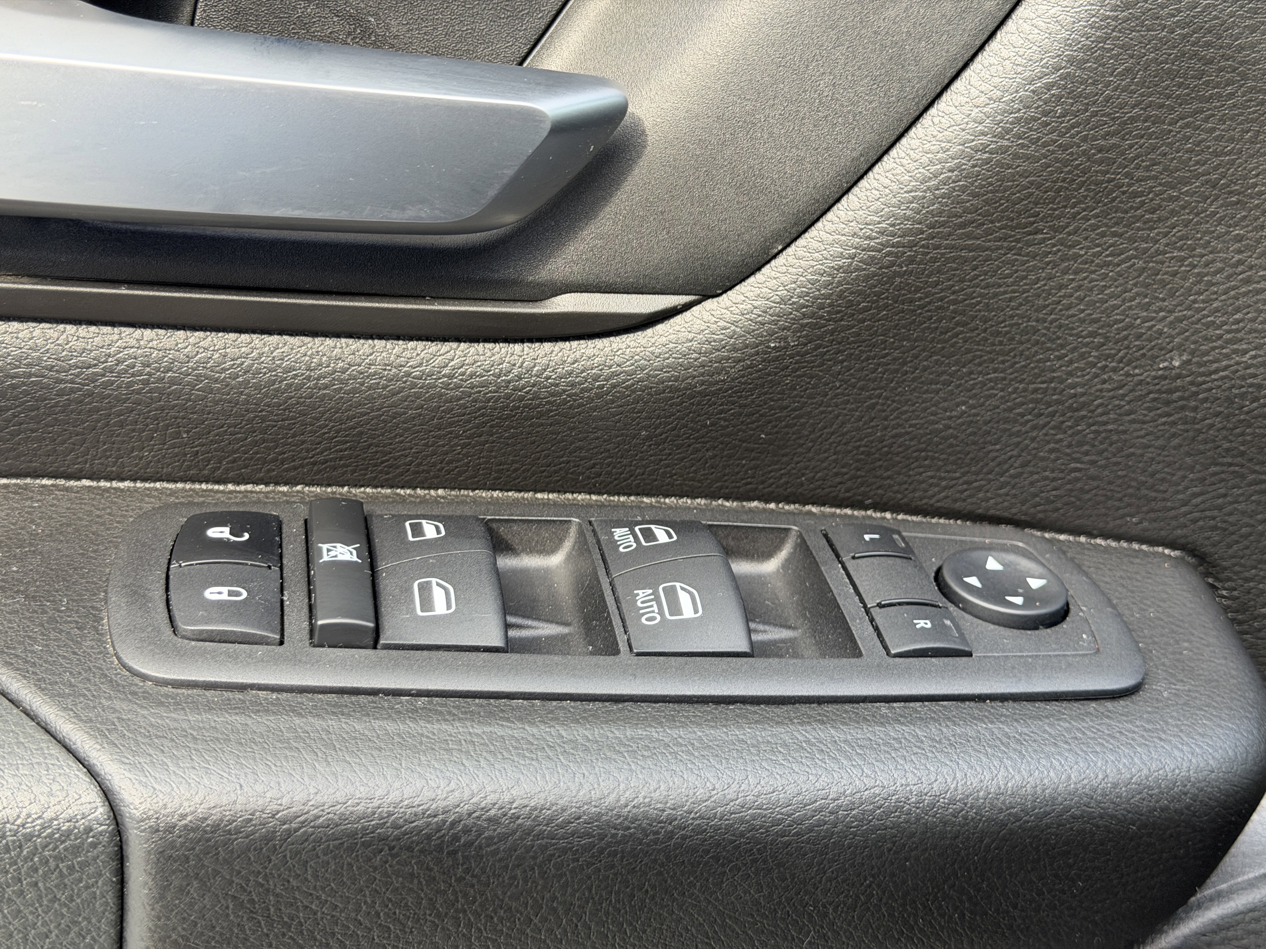 Used 2024 RAM 1500 Tradesman w/ Night Edition image 17