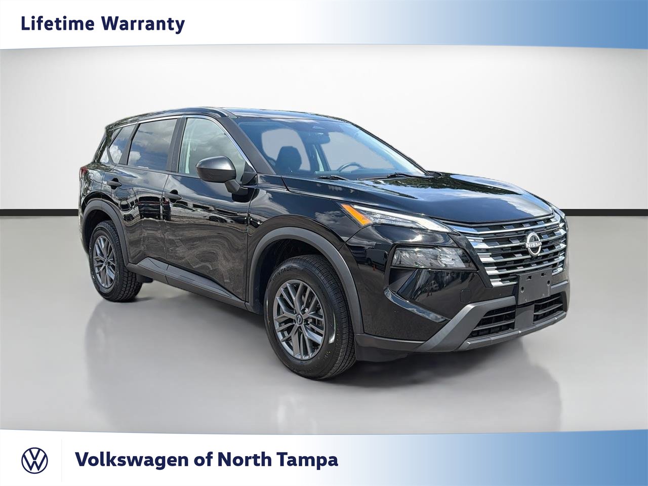 Used 2024 Nissan Rogue S AWD/4WD image 1