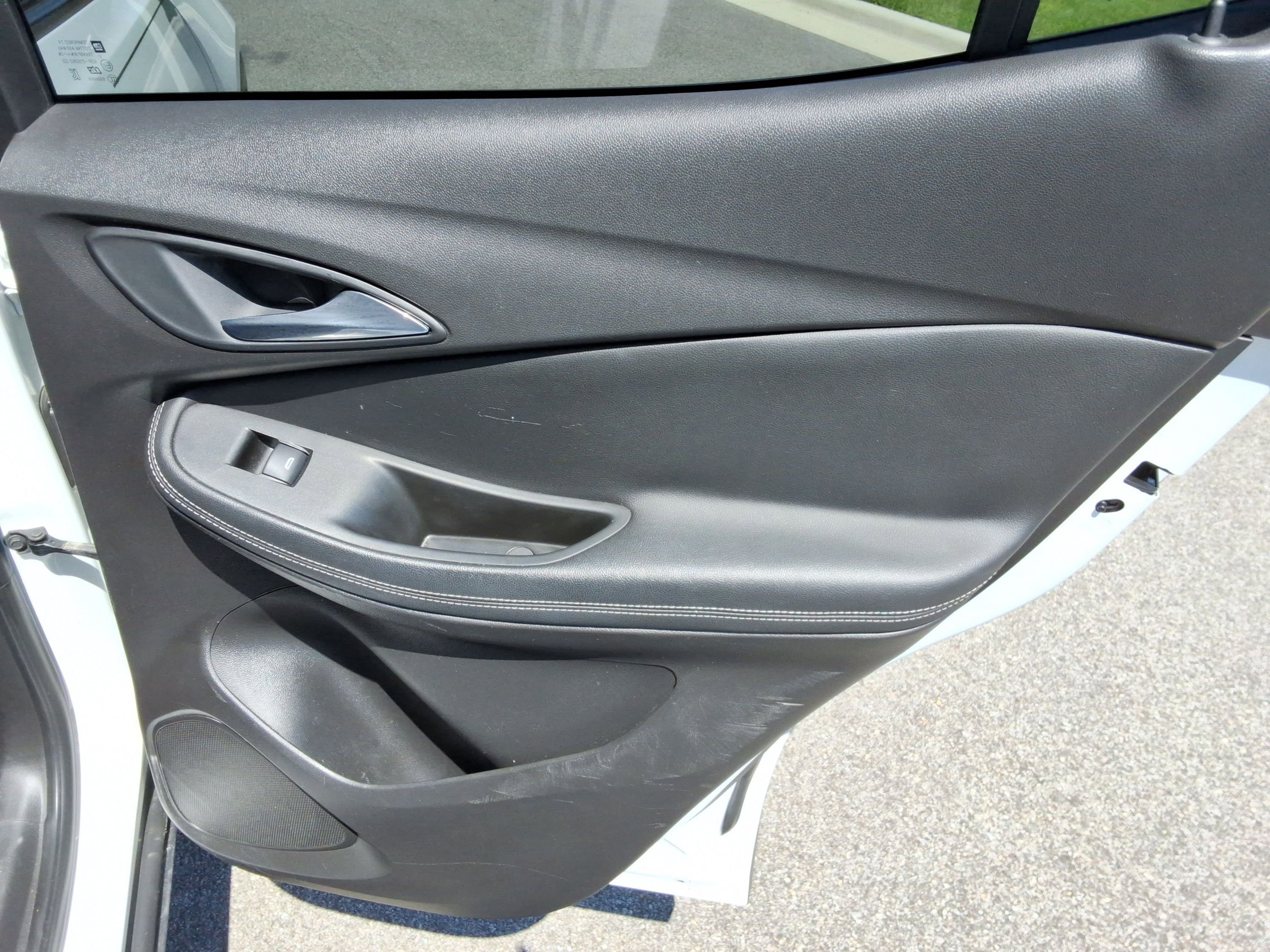 Used 2021 Buick Encore GX Preferred FWD image 24