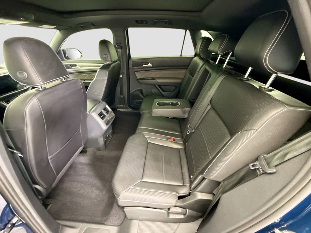 Used 2023 Volkswagen Atlas Cross Sport SE FWD image 19