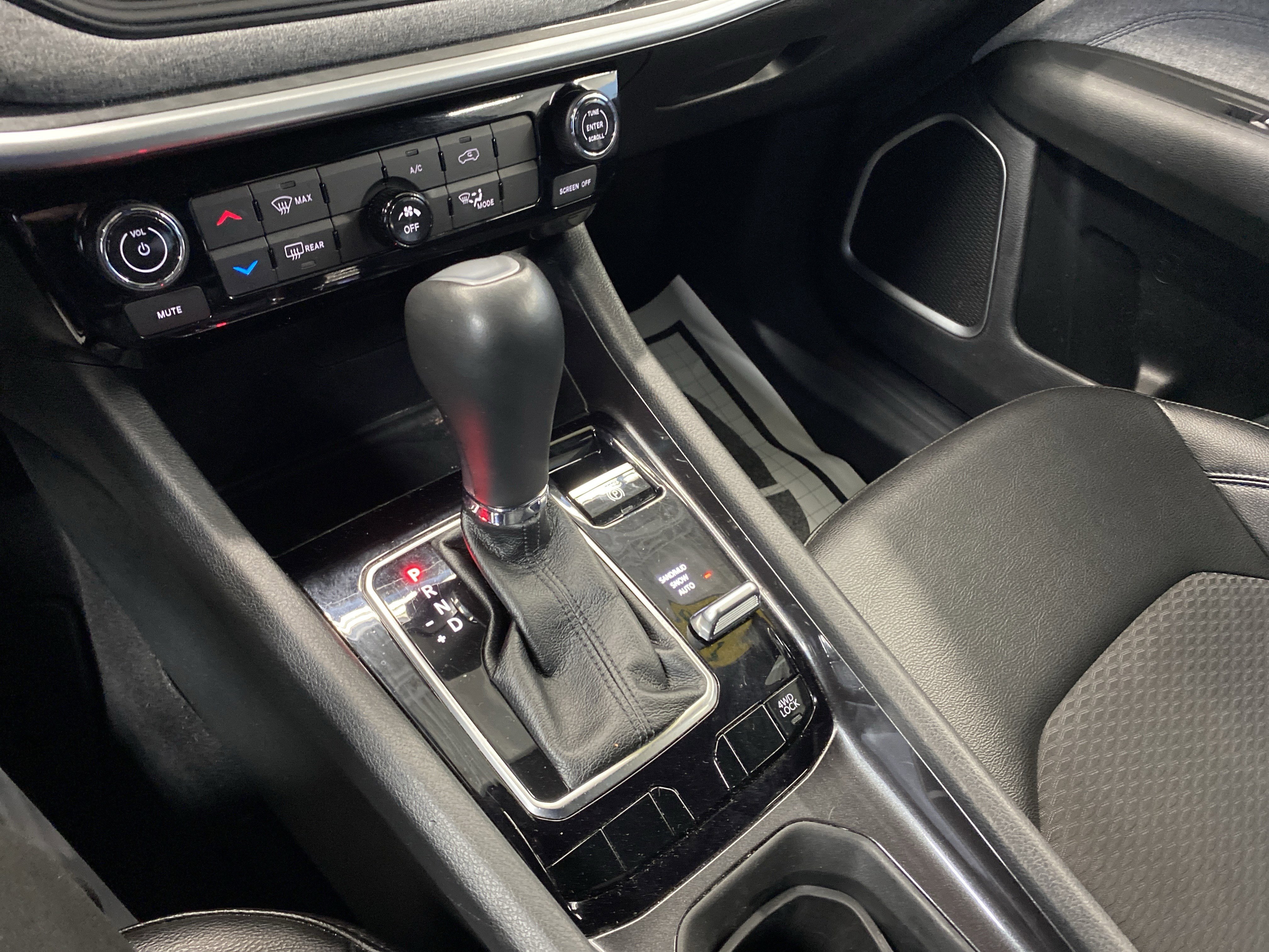 Certified 2024 Jeep Compass Latitude image 15