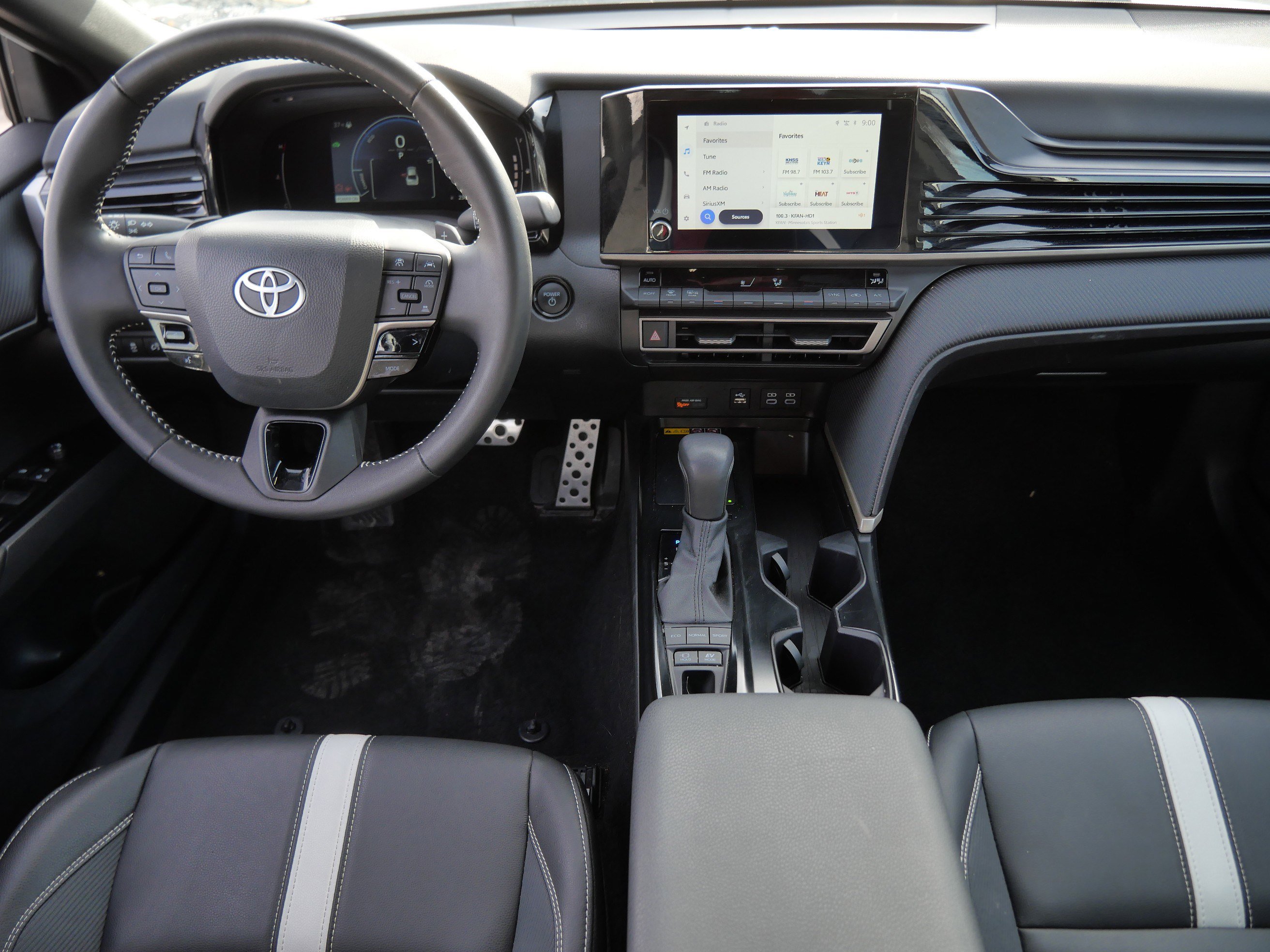 Certified 2025 Toyota Camry SE image 10