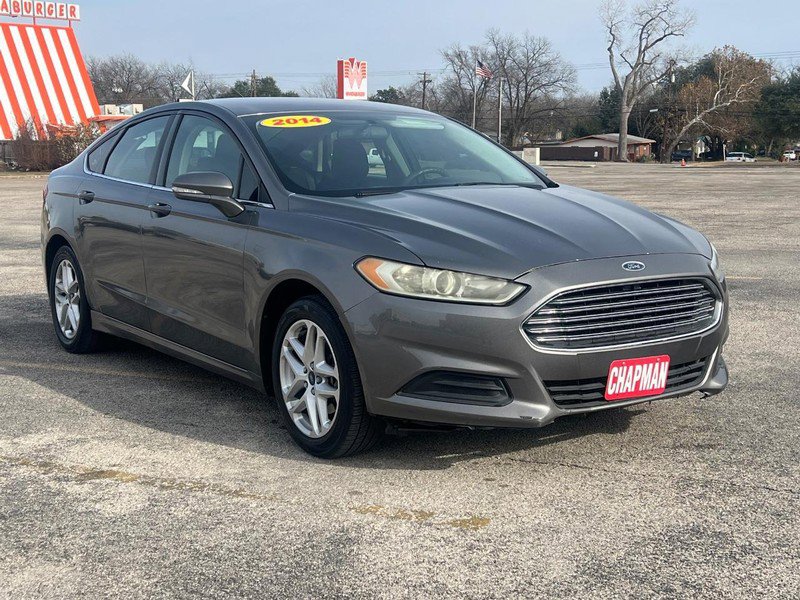 Used 2014 Ford Fusion SE image 4