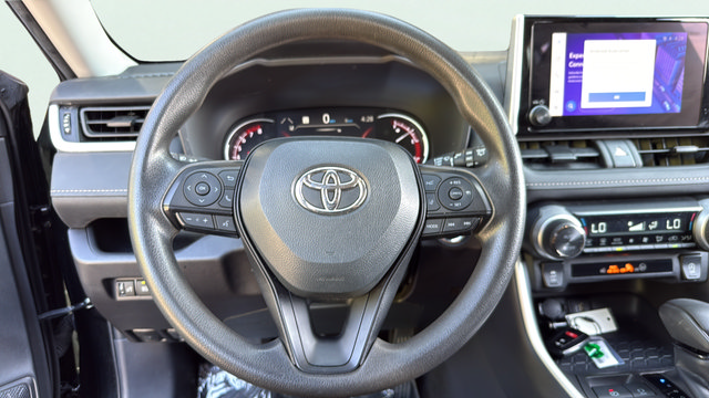 Used 2025 Toyota RAV4 XLE FWD image 15
