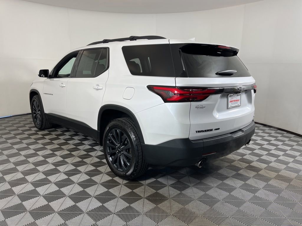 Used 2022 Chevrolet Traverse RS image 16