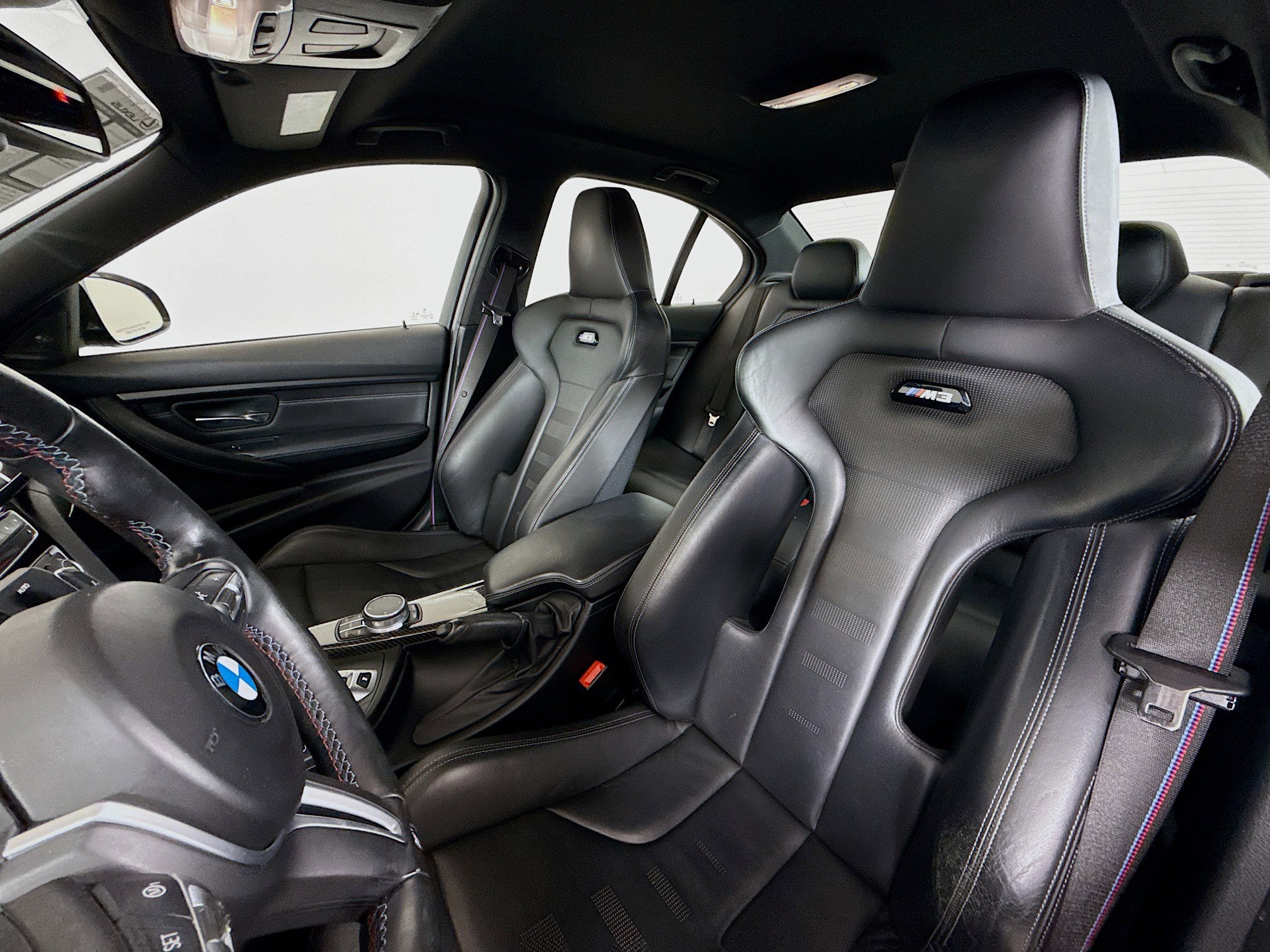 Used 2018 BMW M3 RWD image 11