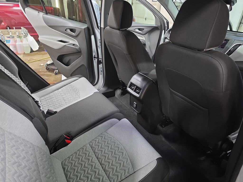 Used 2024 Chevrolet Equinox LT w/ LPO, Floor Liner Package FWD image 11