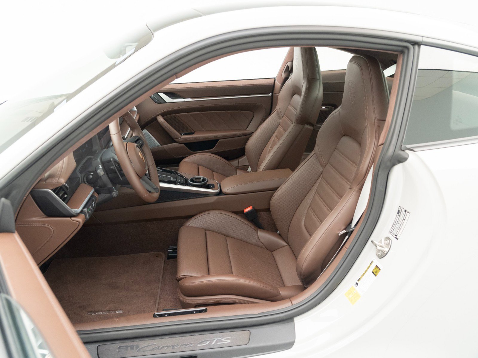 Certified 2025 Porsche 911 Carrera 4 GTS AWD/4WD image 5