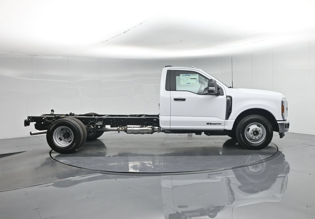 New 2026 Ford F350 XL w/ XL Chrome Package RWD image 18