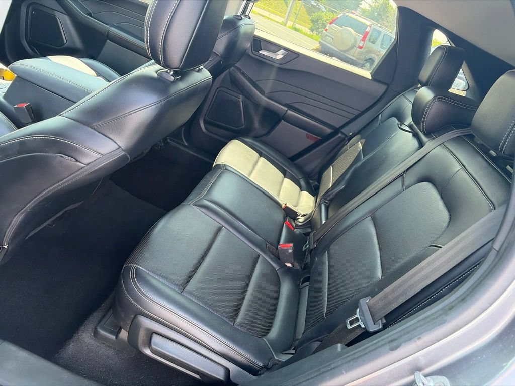 Used 2021 Ford Escape SEL AWD/4WD image 10