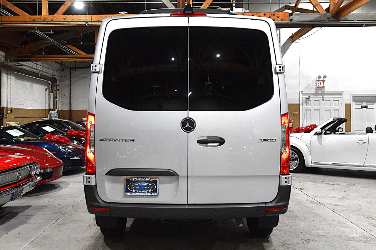 Used 2021 Mercedes-Benz Sprinter 2500 image 9