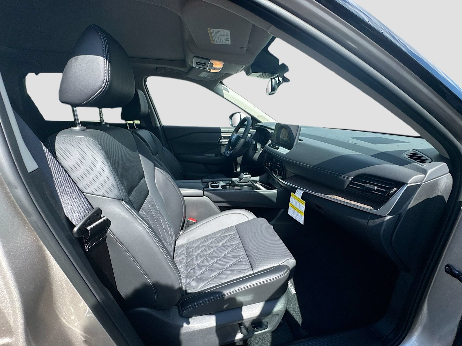 New 2026 Nissan Rogue Platinum AWD/4WD image 31